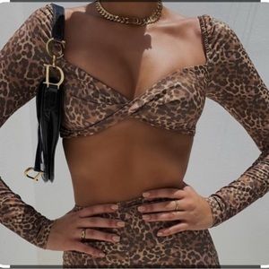 Tiger Mist Long Sleeve Crop Top